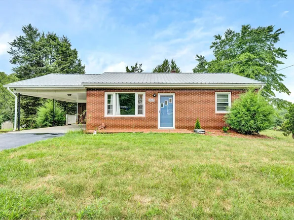 2809 Fork Mountain Rd, Bassett, VA 24055