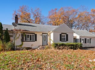 15 White St, Lunenburg, MA 01462