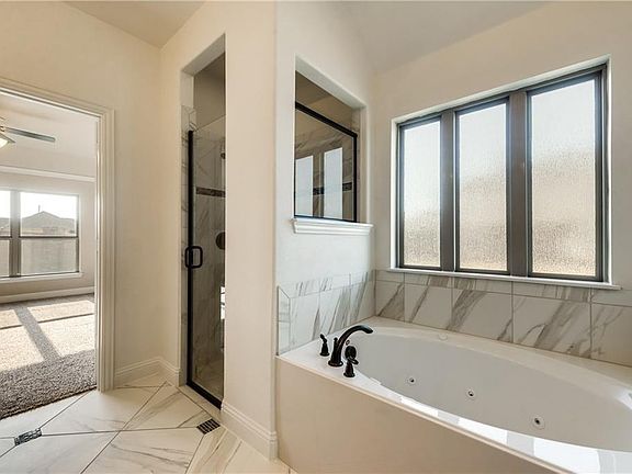 3rd image of 8373 Meadow Sweet Ln