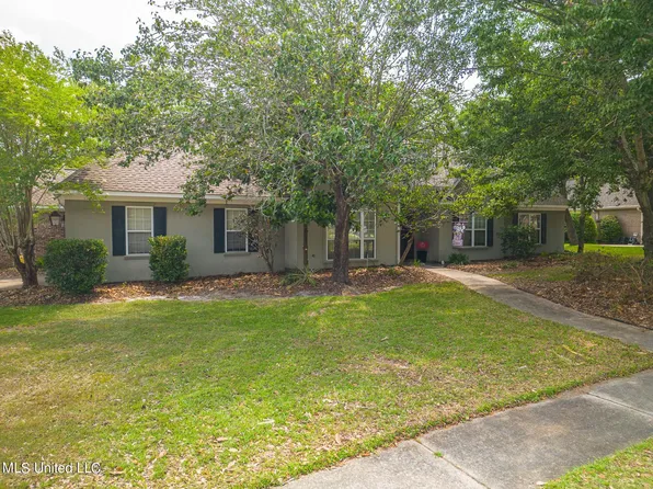 2478 Provence Pl, Biloxi, MS 39531