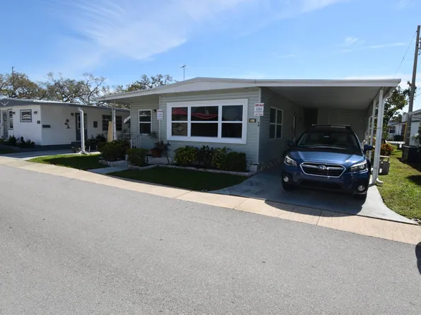 64 Redwood Ln, Largo, FL 33770