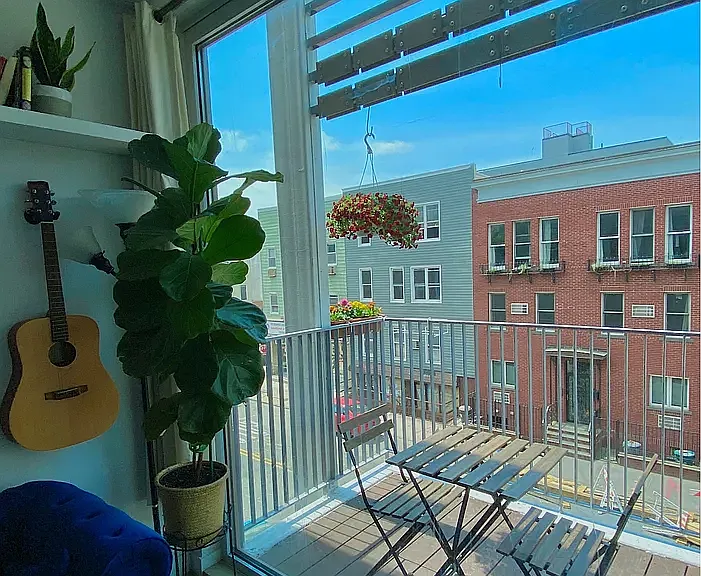 630 Lorimer St #302 — Photo 5