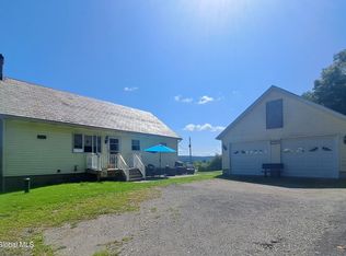 1043 Old County Ln, Salem, NY 12865