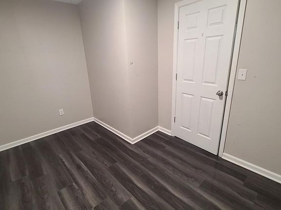 4th image of 677 2nd Ave Unit 1
