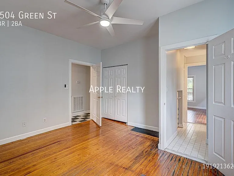 2504 Green St — Photo 9