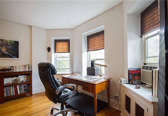3rd image of 504 E 90th St #3E