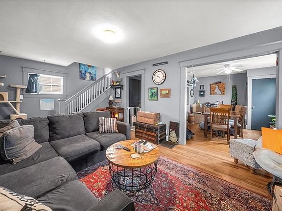 4th image of 78 Bernice St