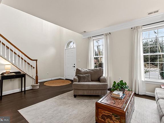 3rd image of 301 Hillwood Ave