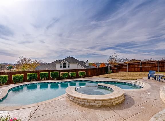 3rd image of 12325 Woodland Springs Dr