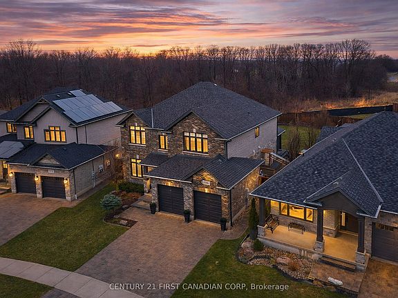2nd image of 1066 Riverbend Rd