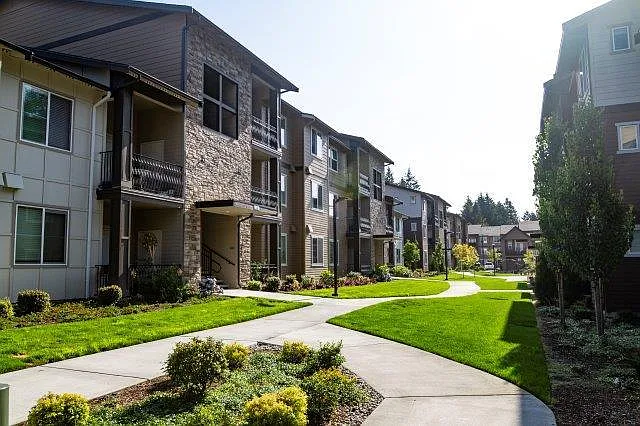 Stonebrook — Photo 4