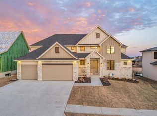 3305 S 212th St, Elkhorn, NE 68022