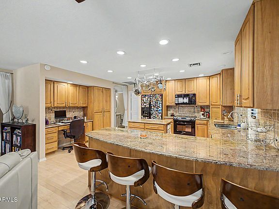 4th image of 9146 W ORAIBI Drive
