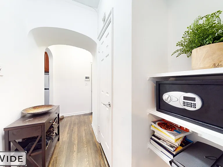 234 W 13th St #26 — Photo 2