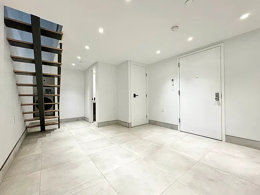 Rented by Pear NYC LLC | media 32