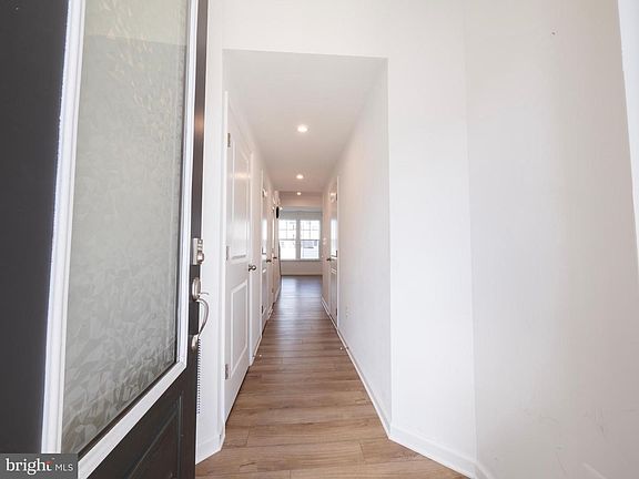 3rd image of 38 Spool Rd