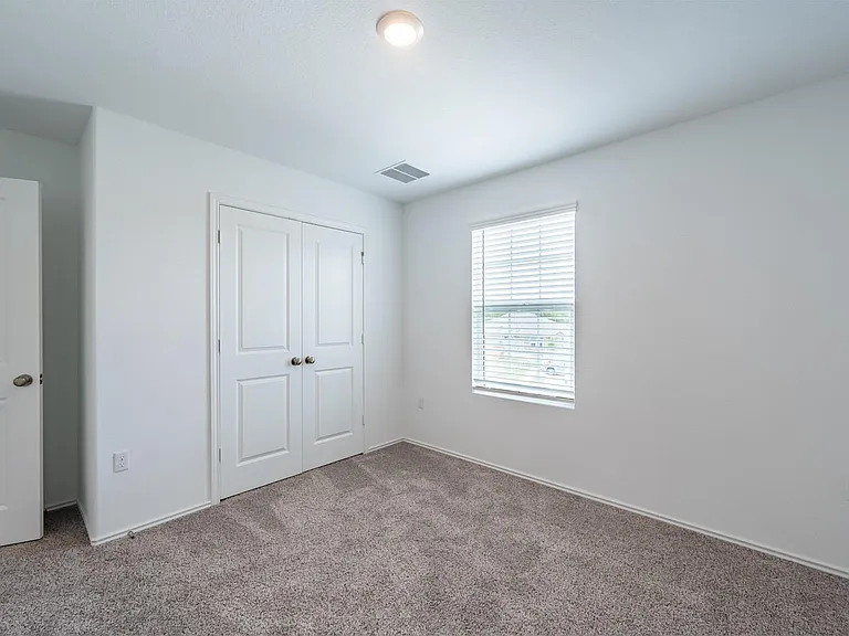 10217 Prague Ct — Photo 20