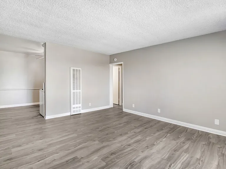 1336 W. Stoneridge Ct. — Photo 14