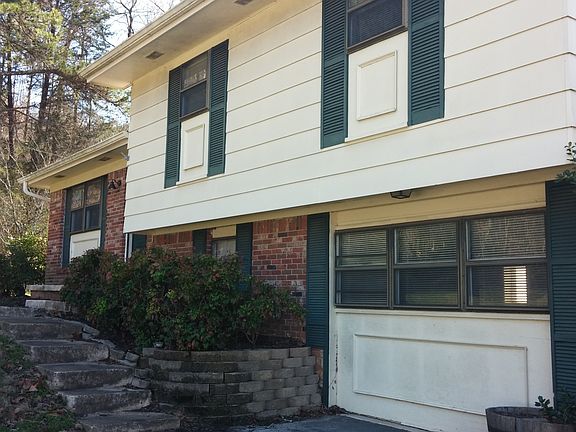 2nd image of 6901 Echo Glen Dr