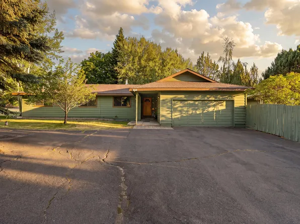 22010 Stormy Ln, Bend, OR 97701