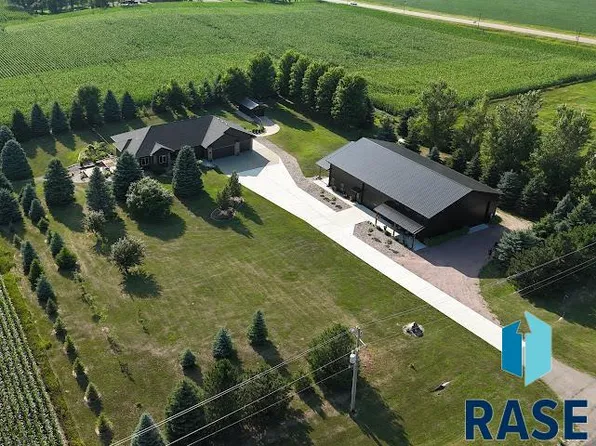25015 475th Ave, Dell Rapids, SD 57022