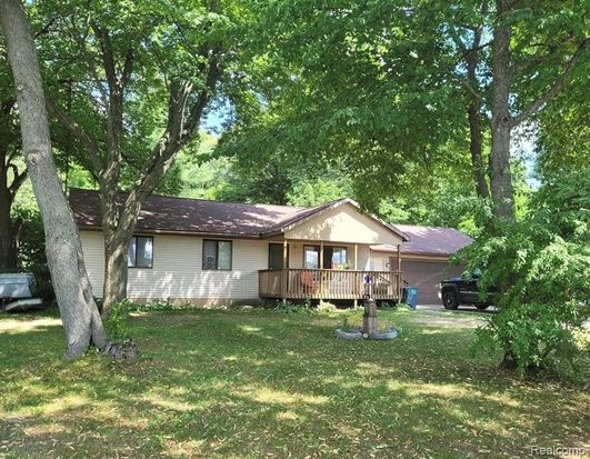 2309 S Elba Rd, Lapeer, MI 48446
