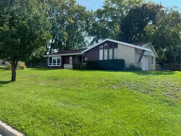 9333 West Congress STREET, Wauwatosa, WI 53225
