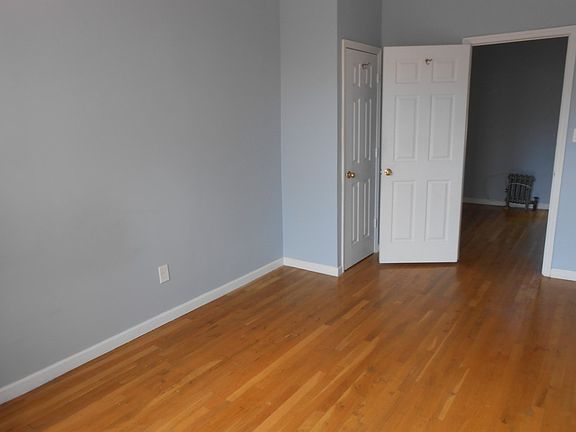 3rd image of 14803 Jamaica Ave #2F