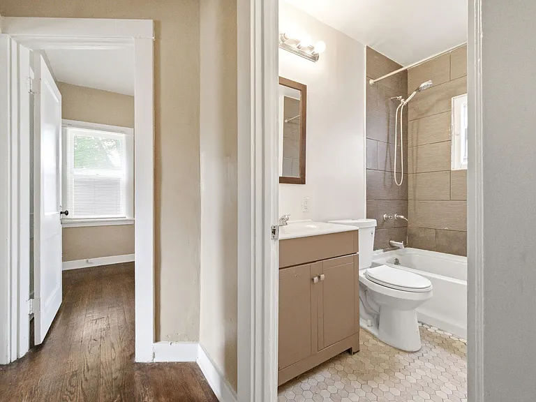 3320 Berkeley Rd #1 — Photo 9