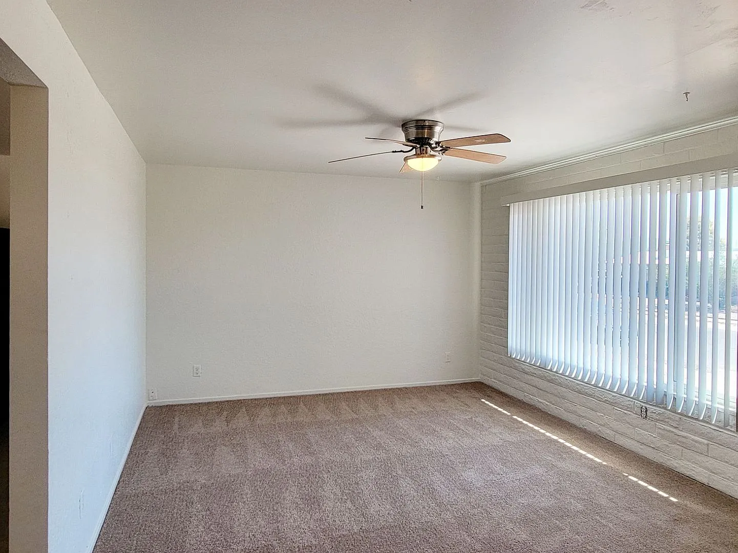 East Tucson Gem: Bright 3-Bed Home with Spacious Covered Patio & Enclosed Yard — Photo 3