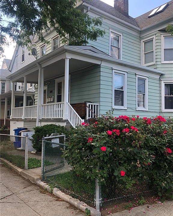 1st image of 159 Beekman Ave