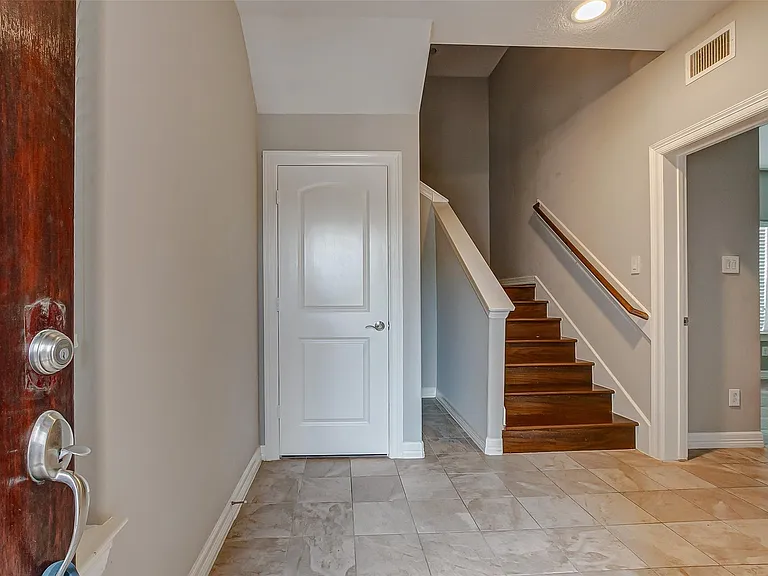 1174 Hempstead Villa Ln — Photo 4