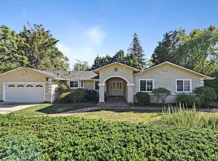 230 Almond Ave, Los Altos, CA 94022