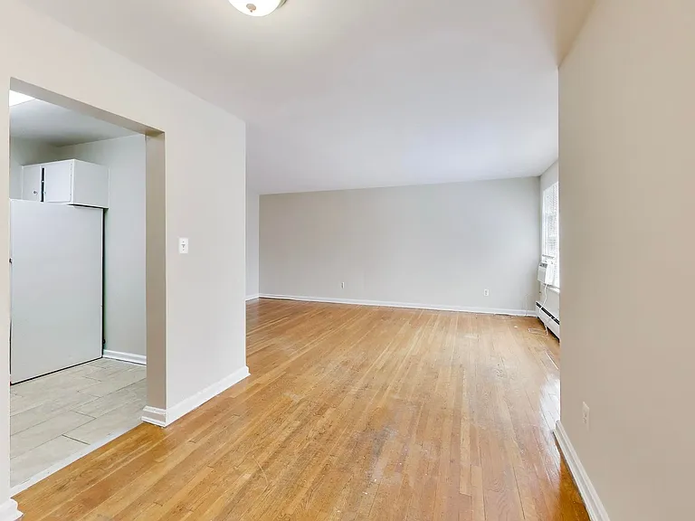 702 Chaney Dr — Photo 25