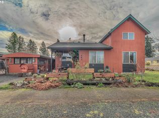 483 C St, Creswell, OR 97426