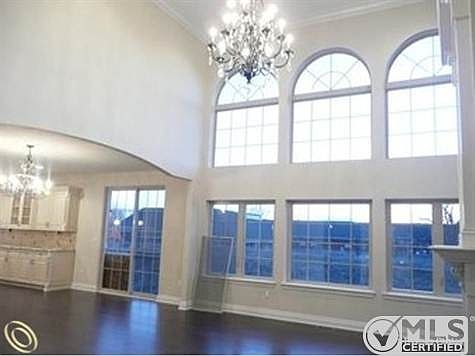 CC4040 Centennial 09.JPG