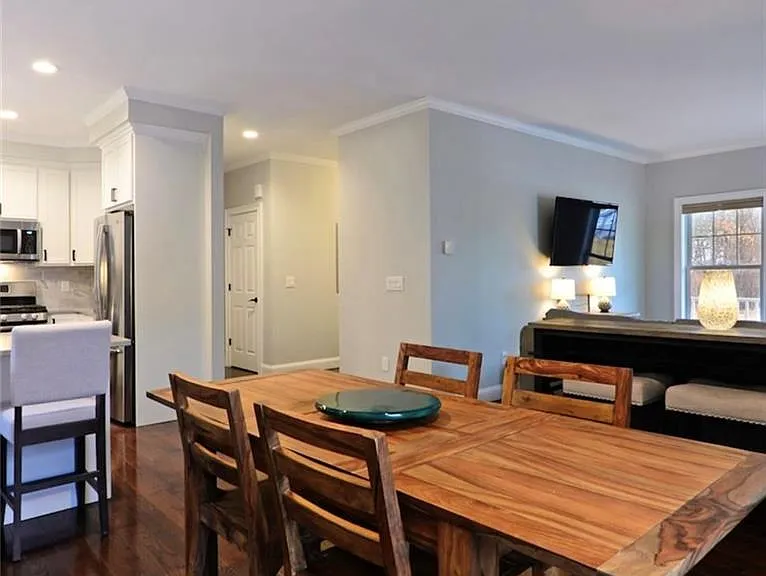 13 Arnold Ave #1 — Photo 10