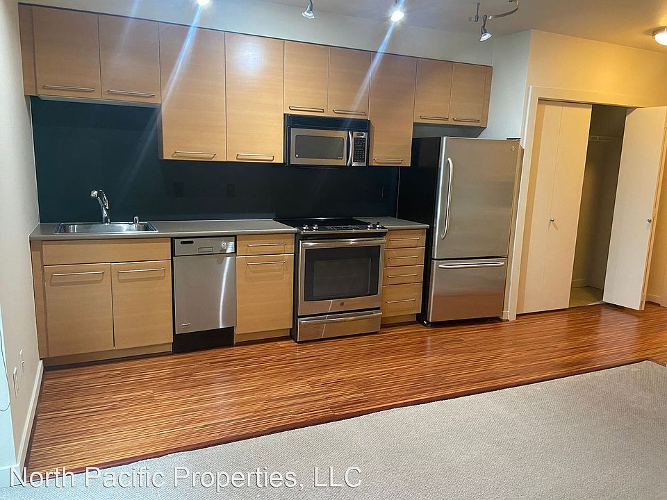 1st image of 1420 E Pine St #W302