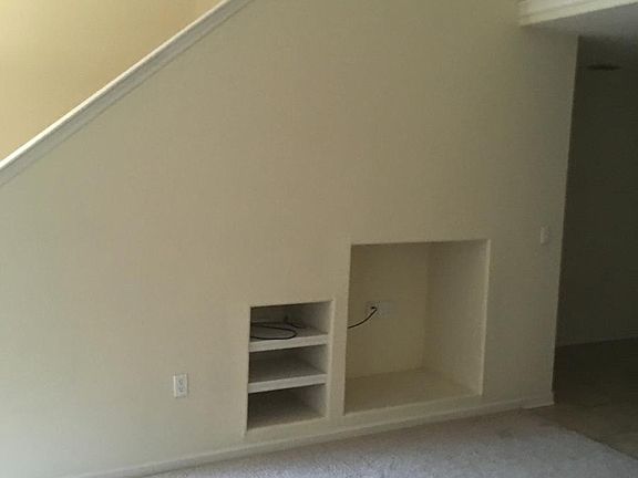 3rd image of 18A Guinevere Ln