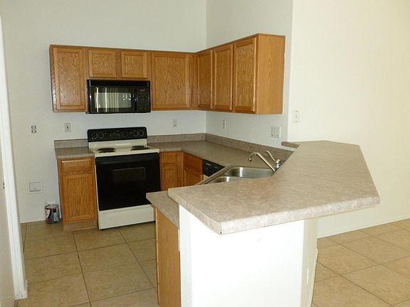 3rd image of 13846 W Canyon Creek Dr