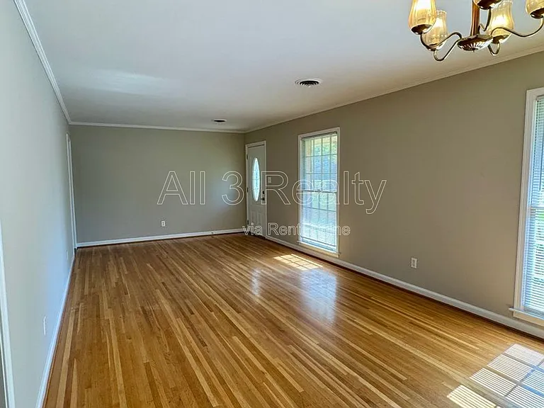 3253 Windwood Dr — Photo 8