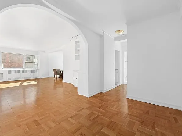 40 E 78th St #10B, New York, NY 10075