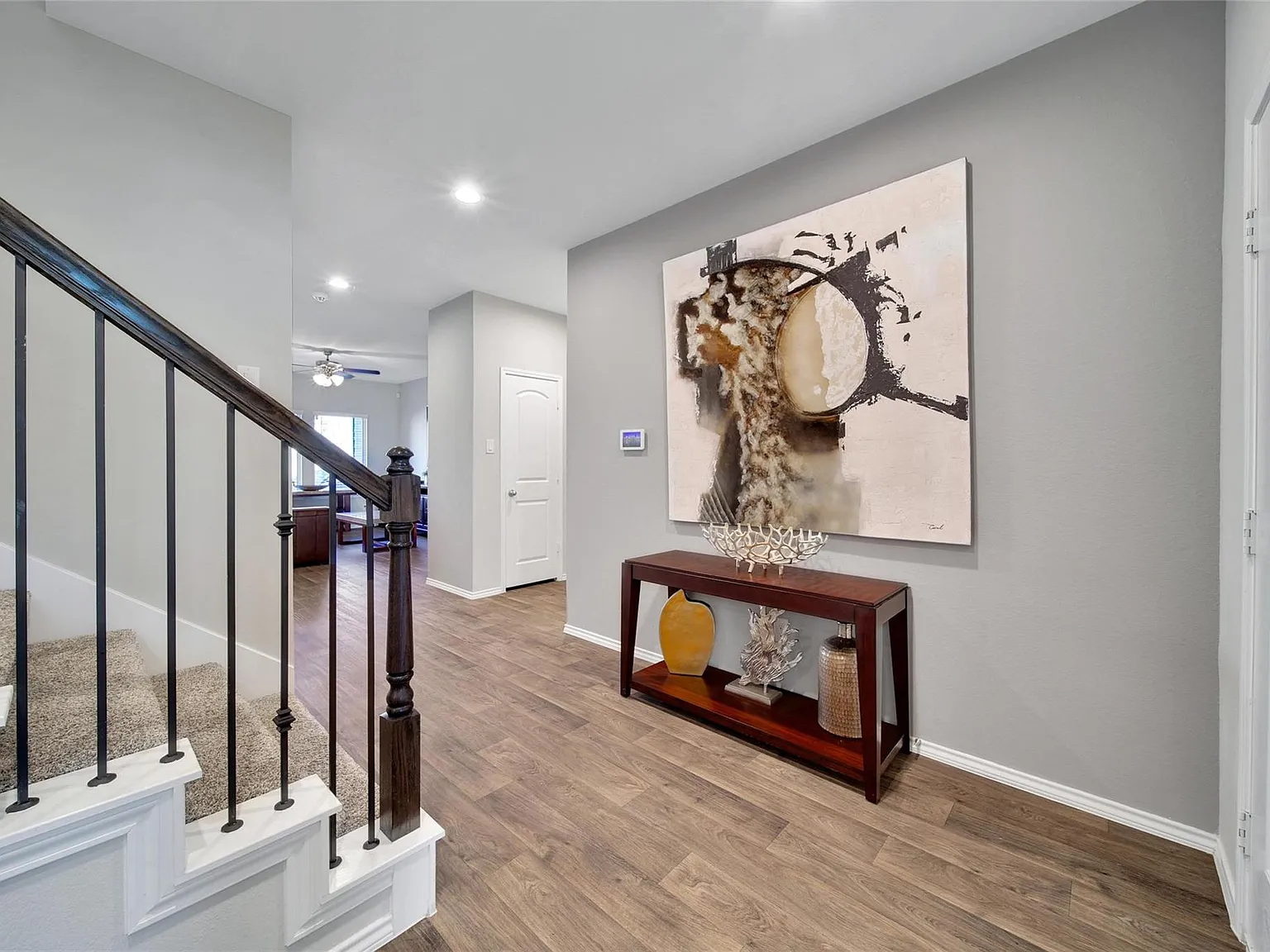 4 bed, 3.0 bath, 2442 sqft, $2,700 — Photo 4