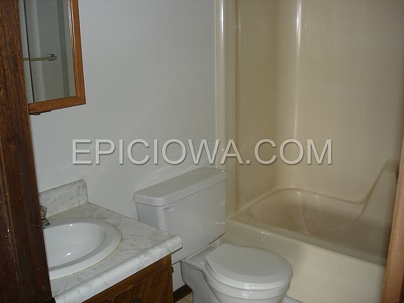 5th image of 200 31st St NE #10453818
