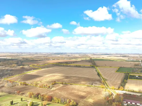 Addison Ave, Riceville, IA 50466