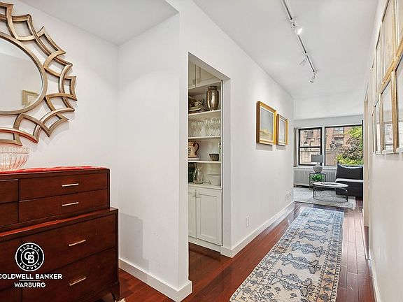 3rd image of 345 E 52nd St #6AB