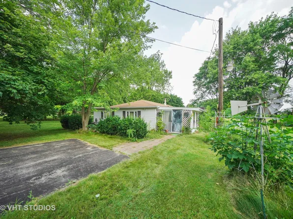 227 Rance Rd, Oswego, IL 60543