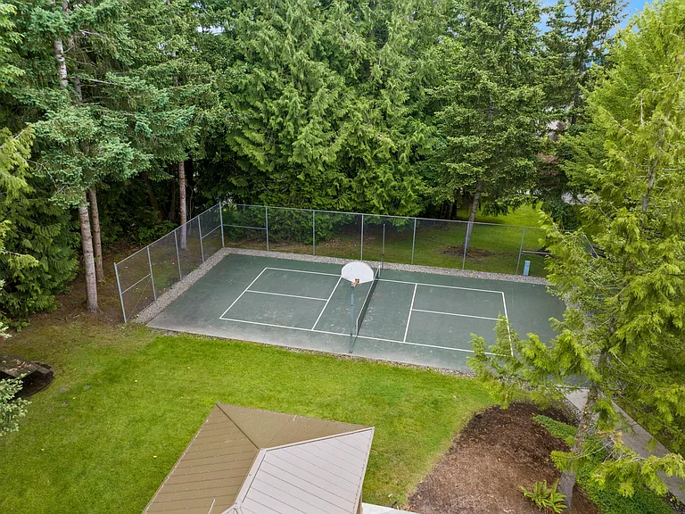695 NW Everwood Dr — Photo 24