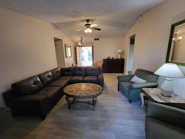 44025 Glenraven Rd — Photo 6