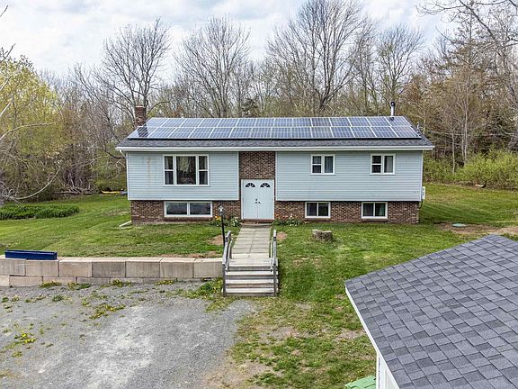 3rd image of 37 Beech Brook Rd